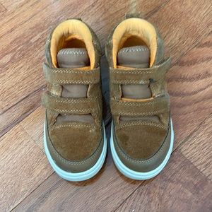 UGG Unisex-Child T Rennon Weather Sneaker